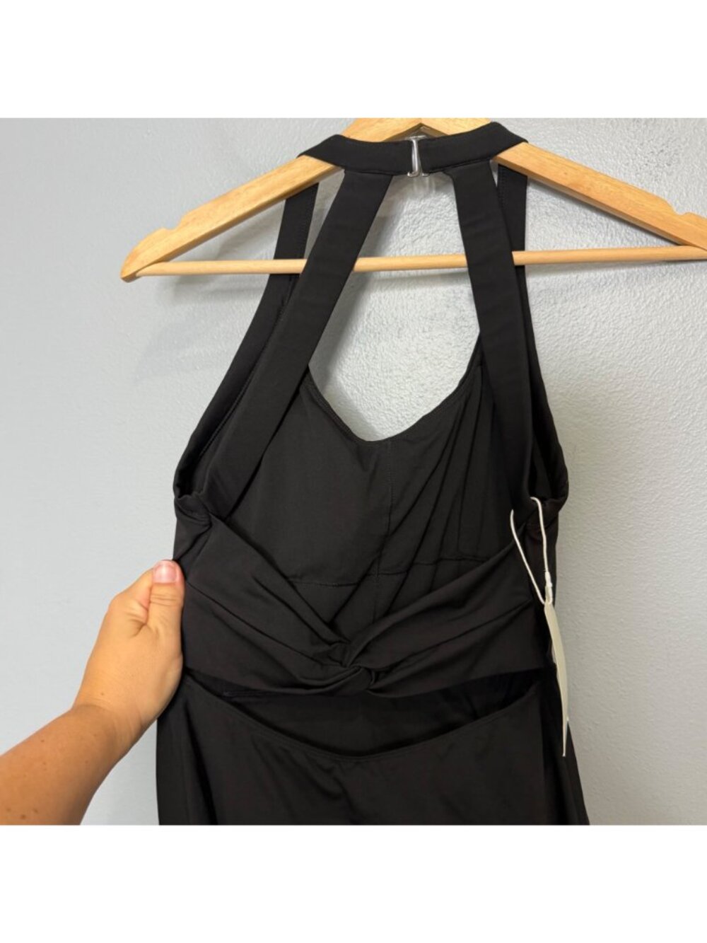 HALARA SoftlyZero Airy Backless Twisted Active Dress in black size S - Picture 8 of 11